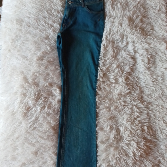 Drama Jean with Sequin back pockets - Picture 6 of 16